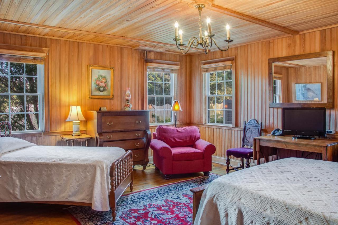 The Castle Bed And Breakfast Ocracoke Eksteriør billede
